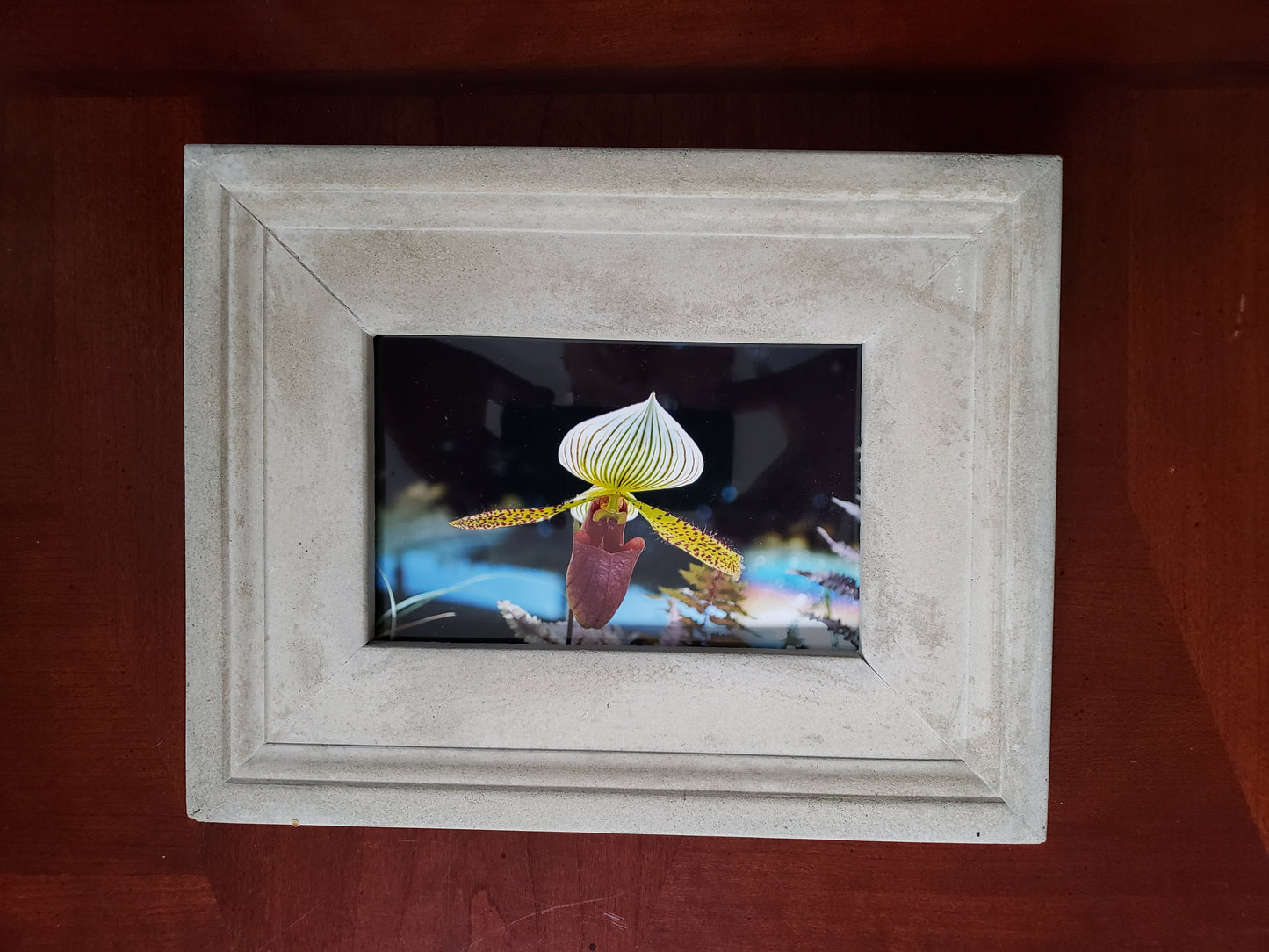 Concrete Picture Frame - Contemporary