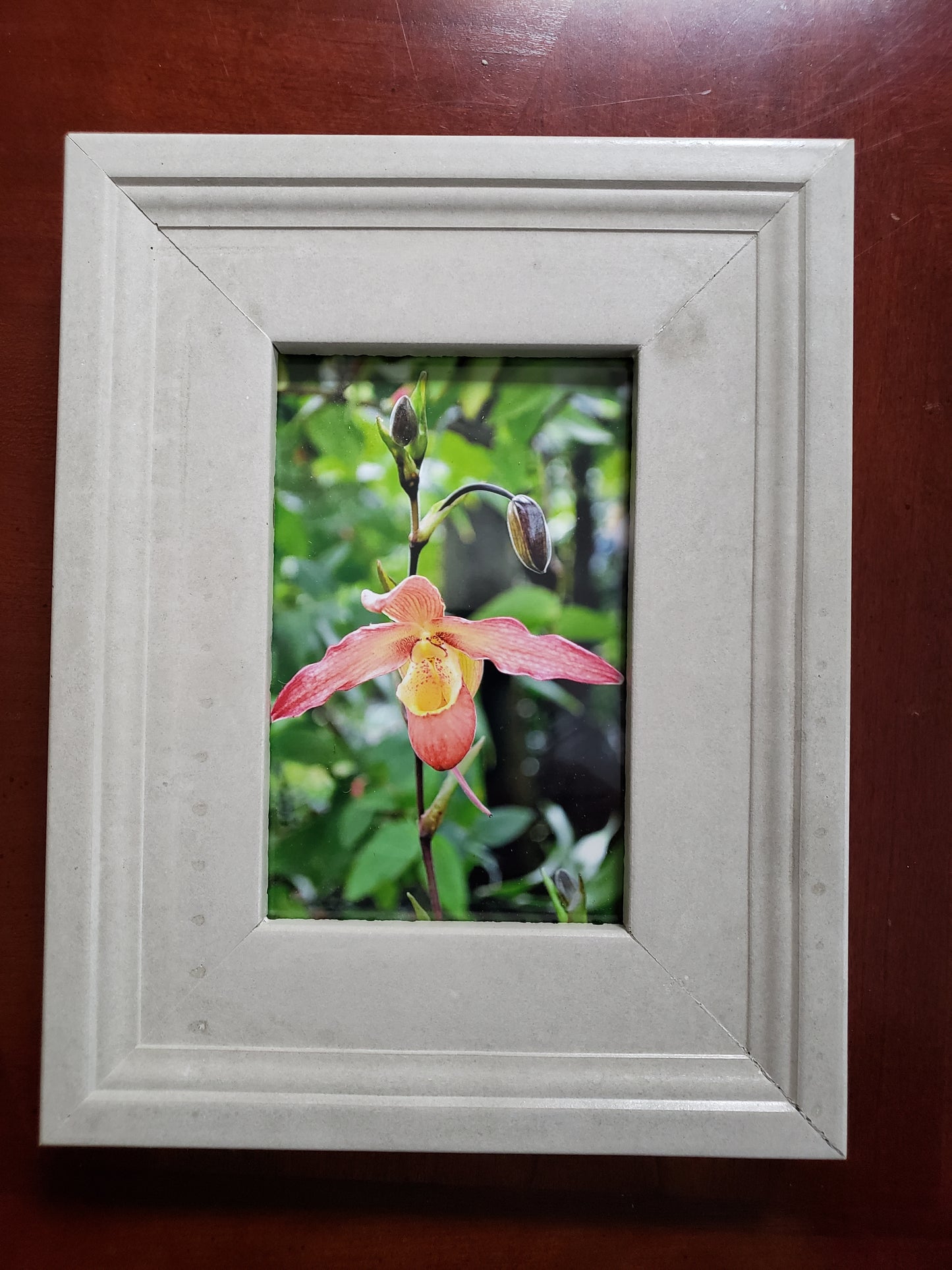 Concrete Picture Frame - Contemporary
